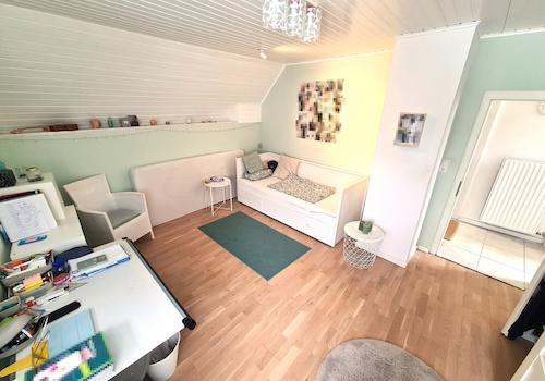 insgesamt 4 Schlafzimmer