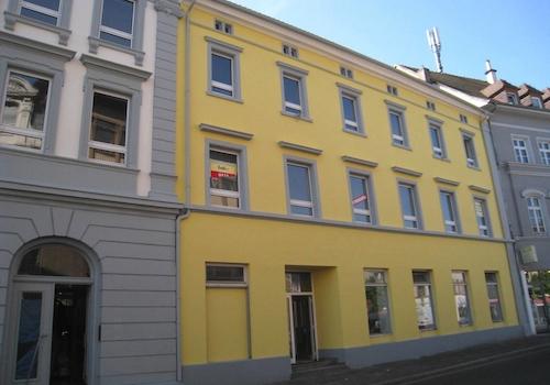 insgesamt 3 Gebäude