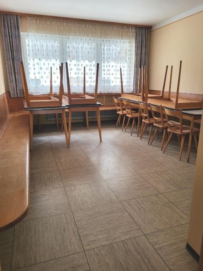 Nebenzimmer ehem. Wirtschaft EG