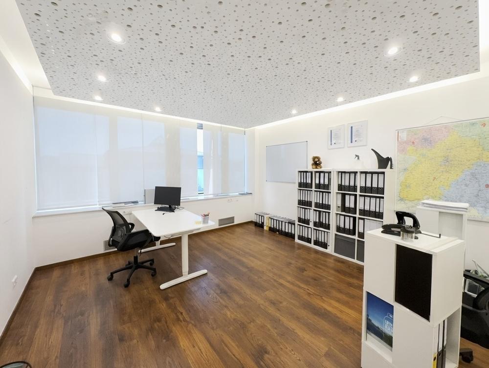 Büro Raum 1