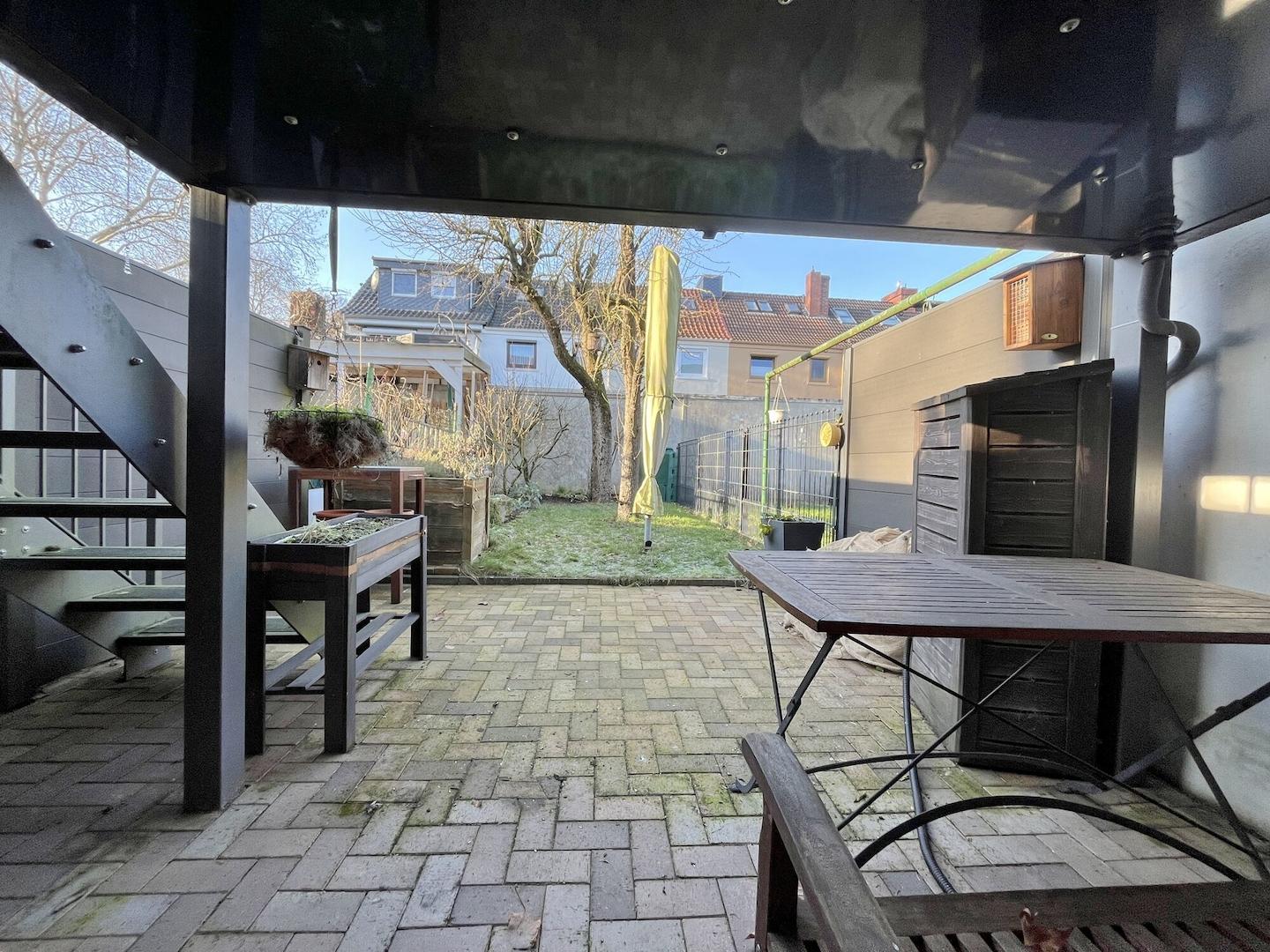 überdachte Terrasse