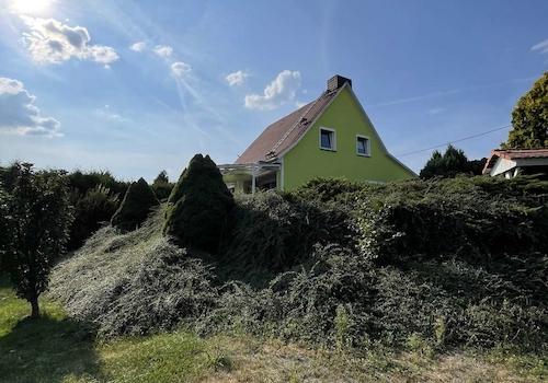 Seitenansicht - Blick vom Grundstück