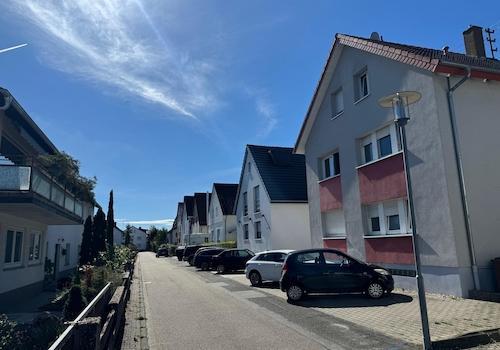 Straßenblick -linksseitig-