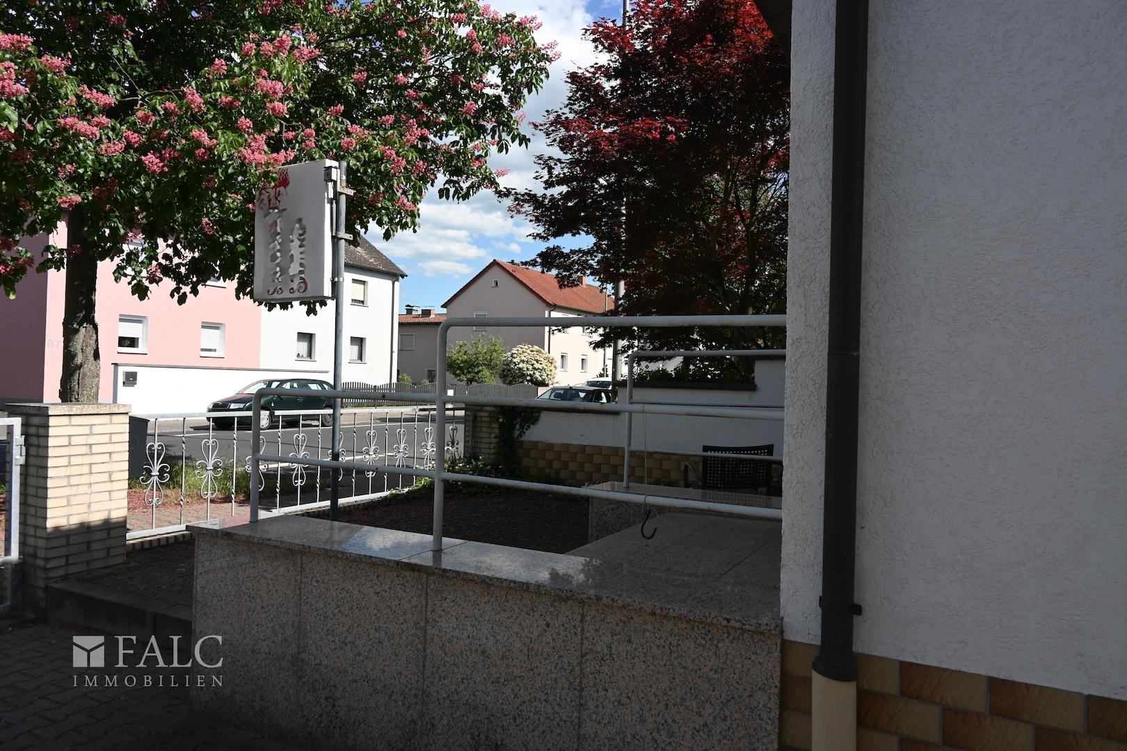 Terrase-Gewerbeimmobilie