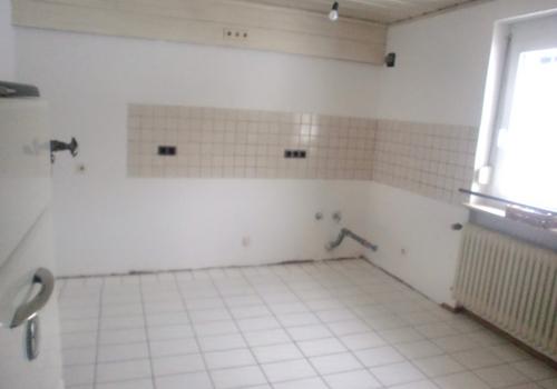 so sieht die Küche leer aus