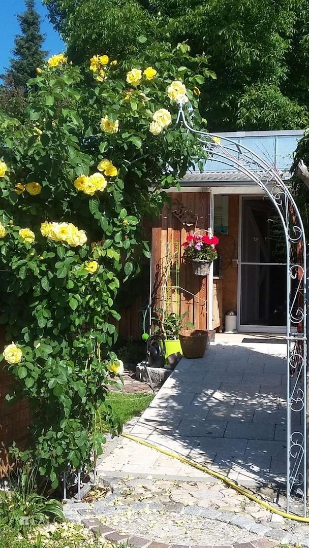 Hauseingang im Sommer