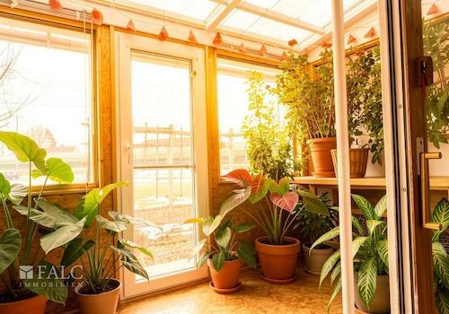 Wintergarten neben dem Eingang