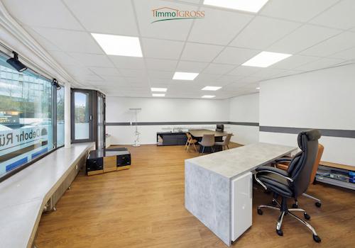 Genügend Platz für Beratungs- und Büroplätze