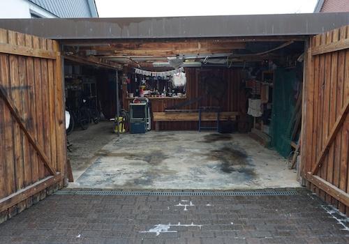 Garage mit Werkstatt