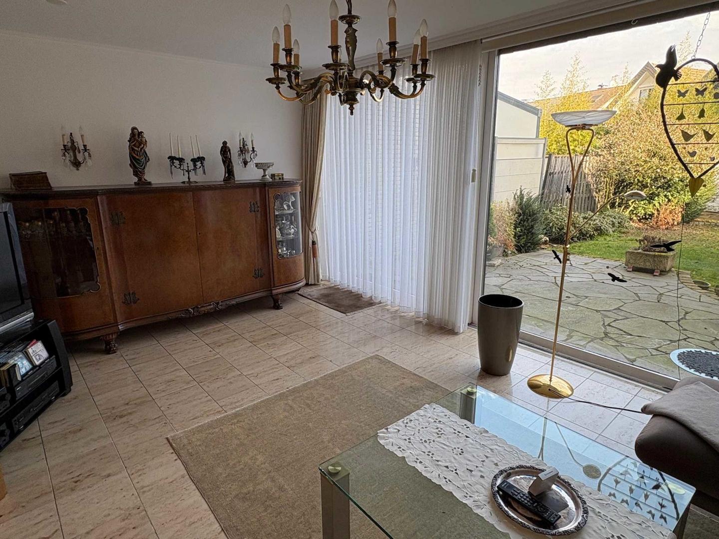 Wohnzimmer Bild 1