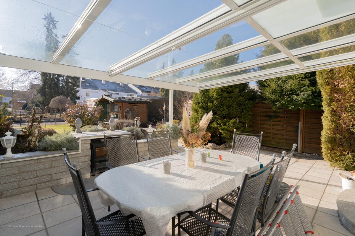 überdachte Süd-Terrasse