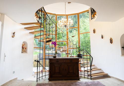 Das lichtdurchgeflutete Treppenhaus