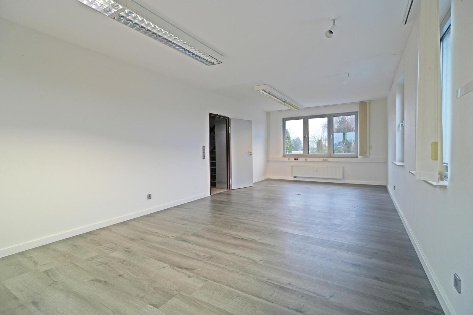 3-4er Büro / Besprechungsraum 1.OG