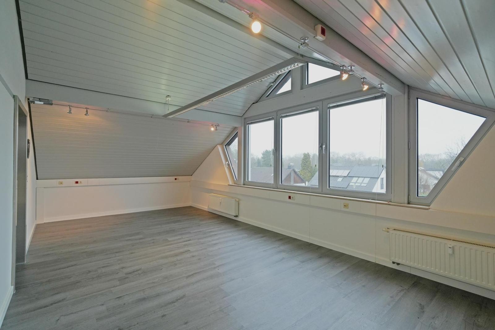 Großraum / Besprechungsraum 2.OG