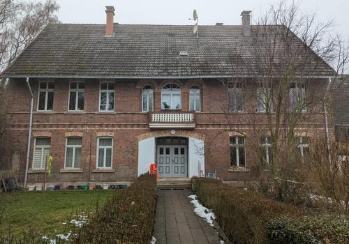 Frontansicht Wohngebäude