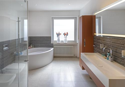 Badezimmer im Obergeschoss 