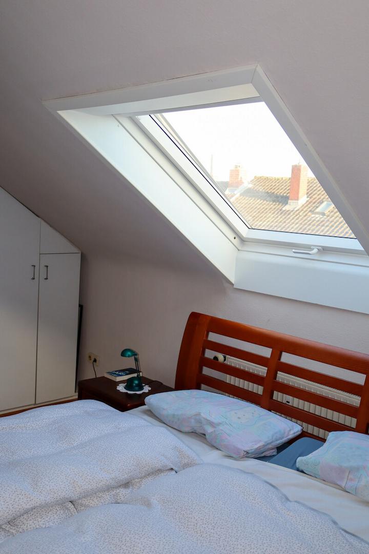 Schlafzimmer Blick 2