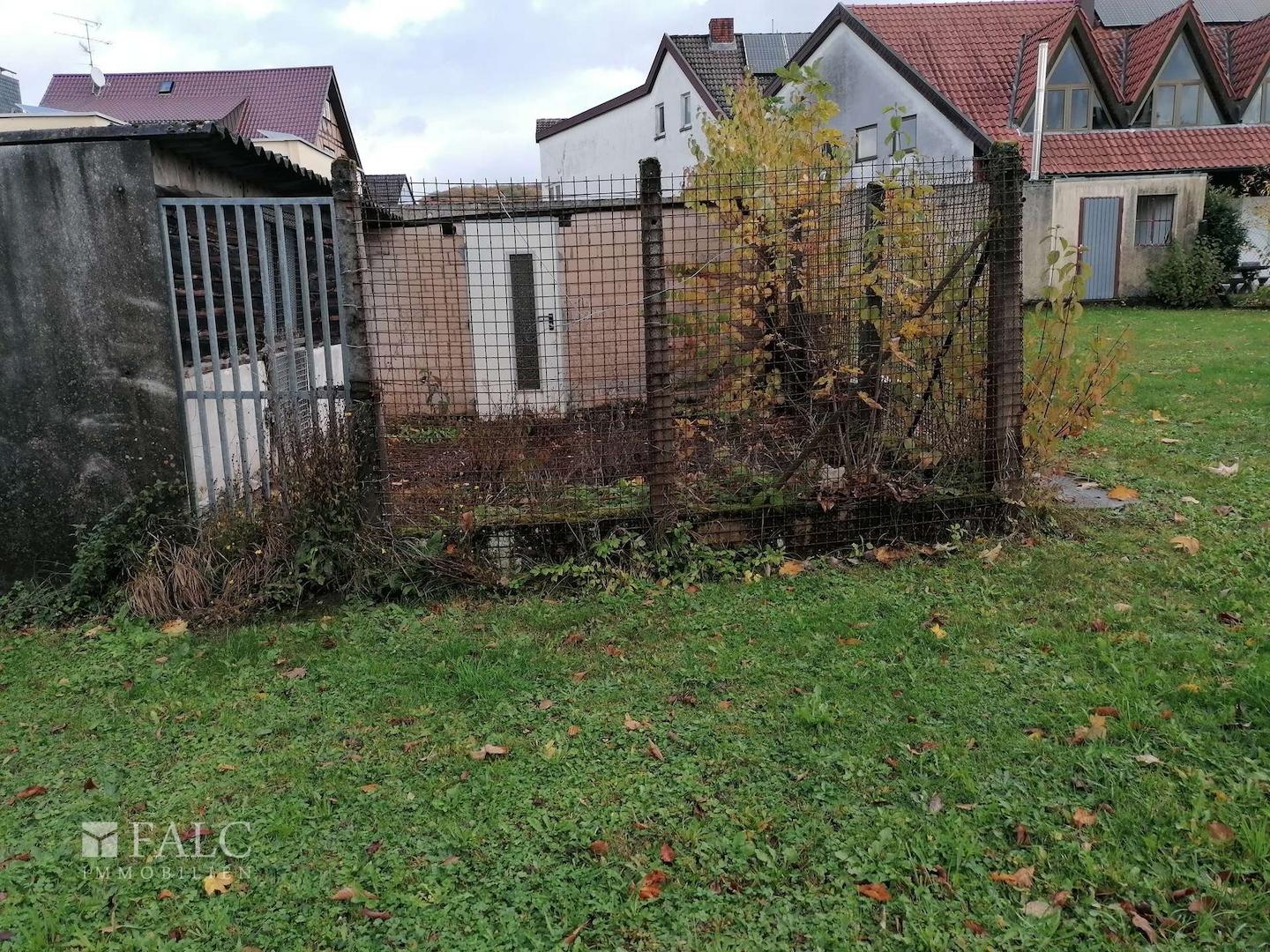  Nebengebäude am Garten