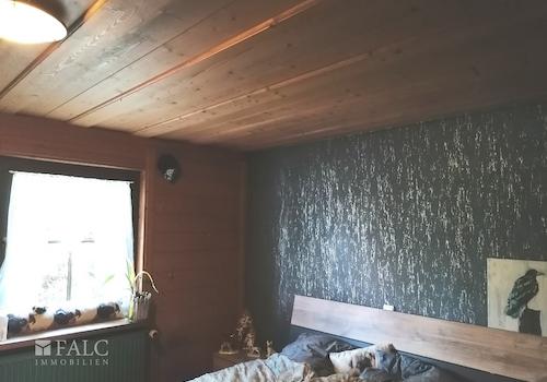  Beispiel Holzdecke-Schlafzimmer