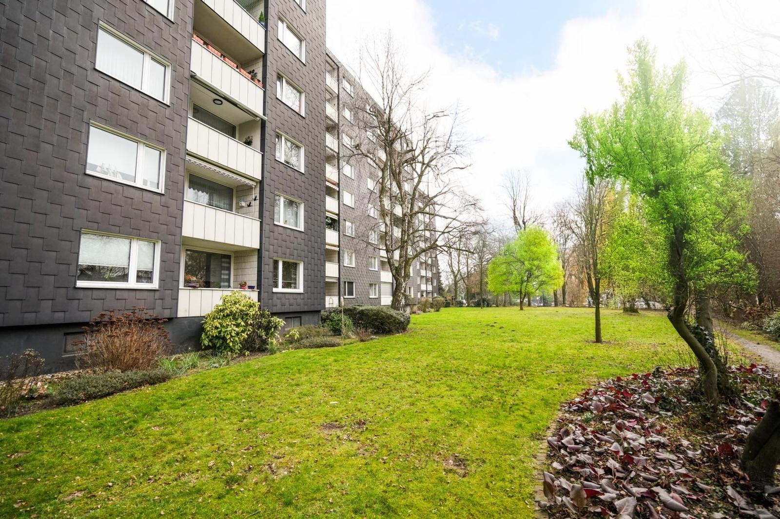 Grundstück hinterm Haus