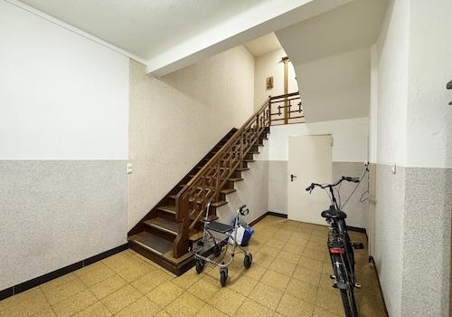 Treppenaufgang zu den Wohneinheiten