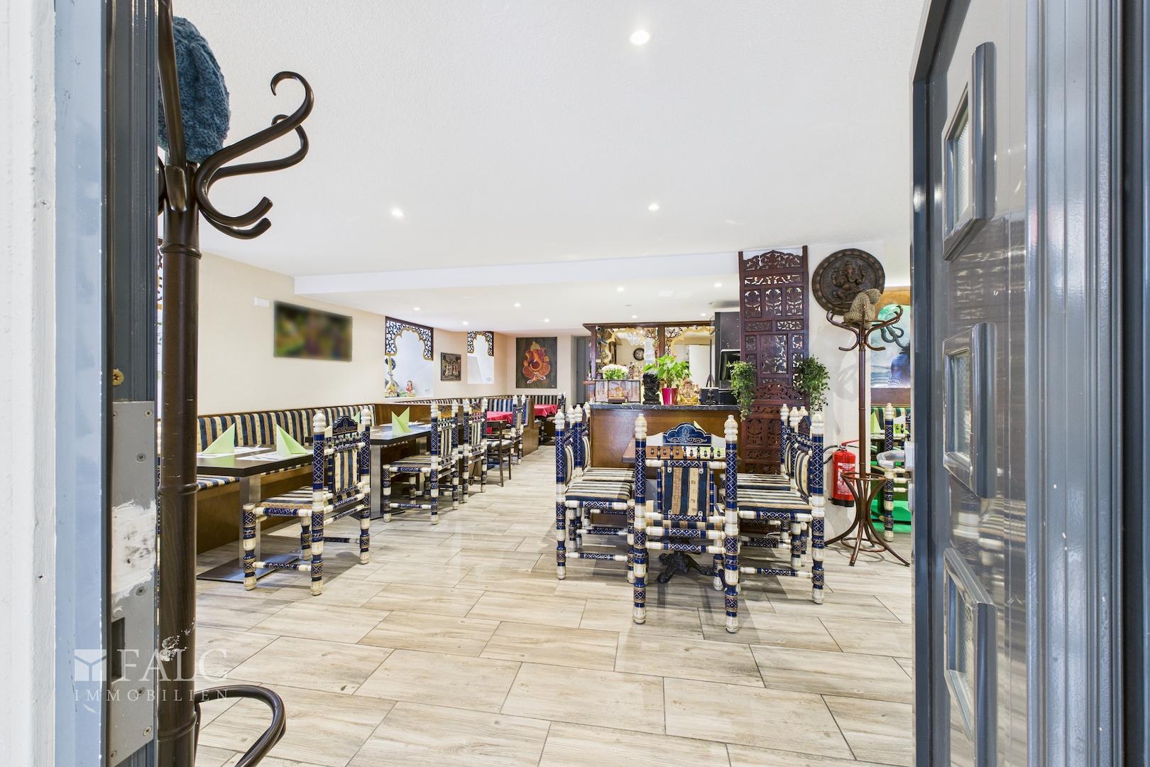 CAM04294G0-PR0028-STILL003