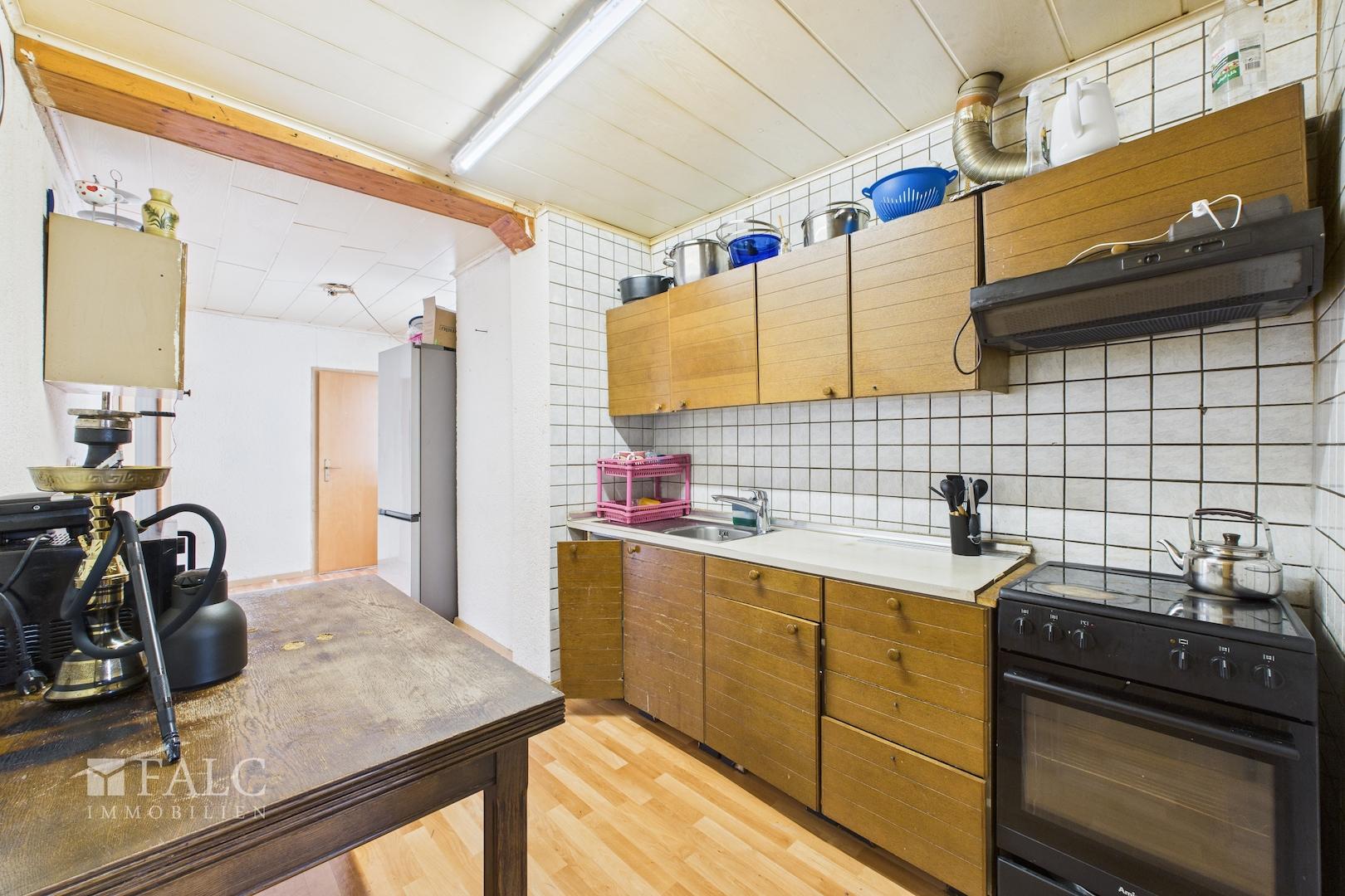 CAM04294G0-PR0028-STILL035