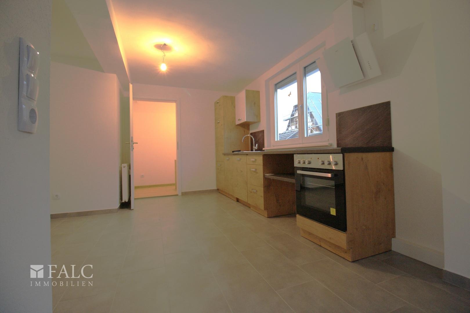 Küchenzeile aus Echtholz