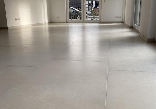 Blick vom Esszimmer ins Wohnzi