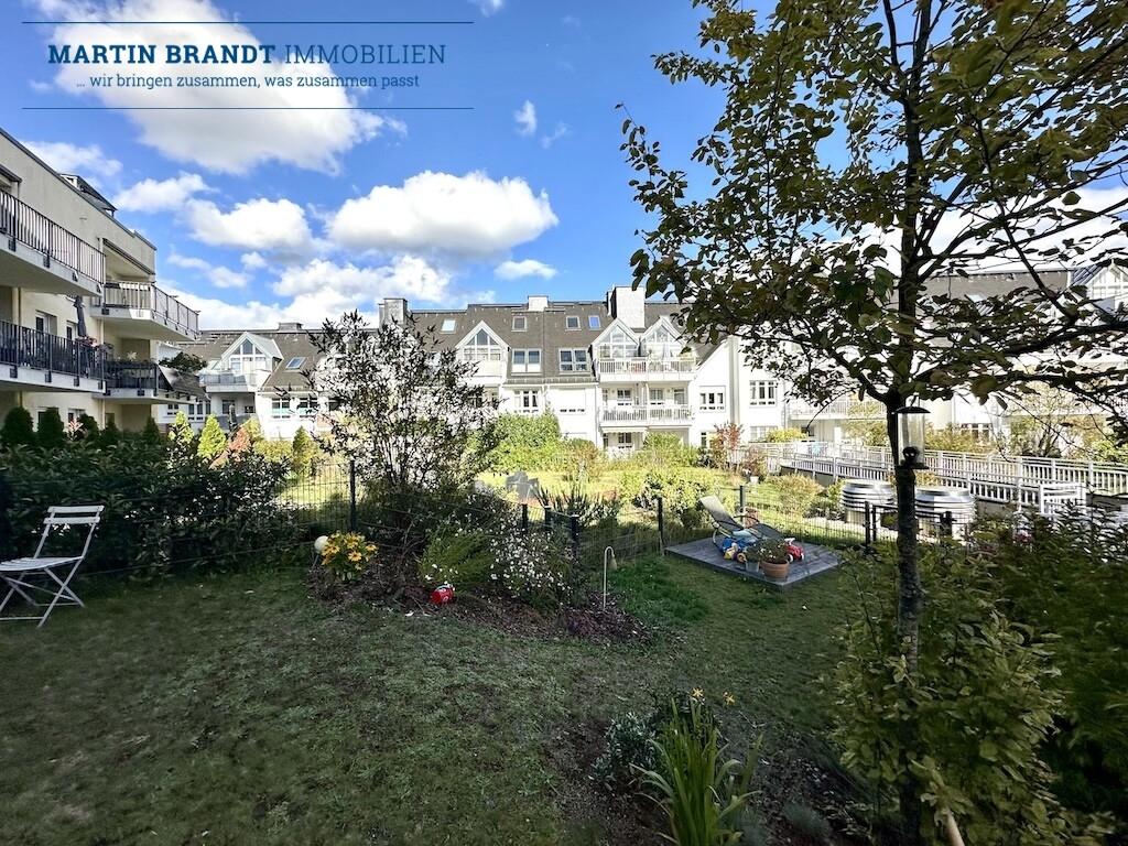 der großzügige Garten