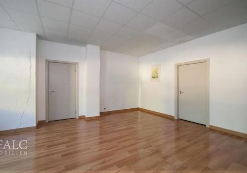 Wohn- und Esszimmer leer