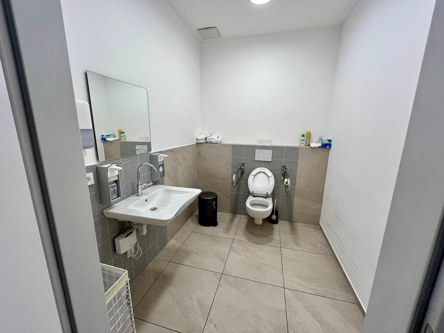 Beispiel Toilette EG