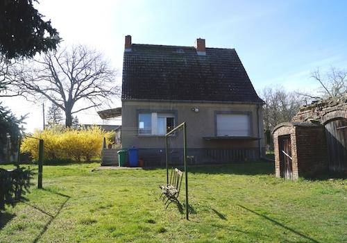 Wohnhaus gartenseitig