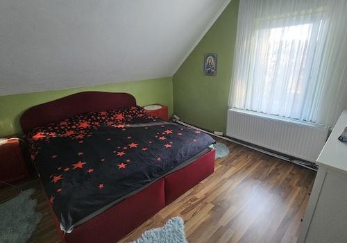 Schlafzimmer OG