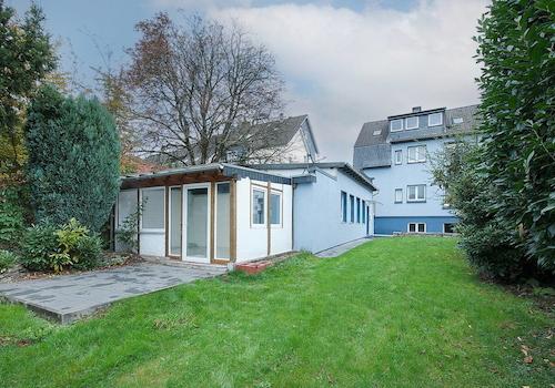 Gartenansicht Hinterhaus und Haupthaus