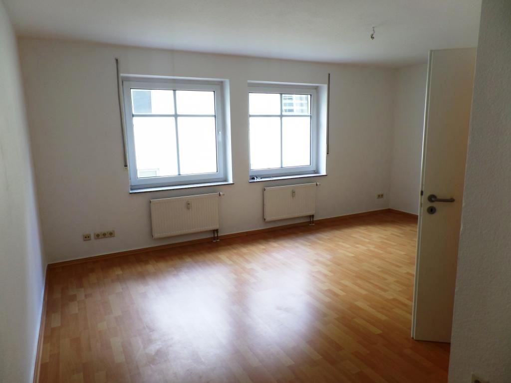 Leeres Zimmer mit Holzboden