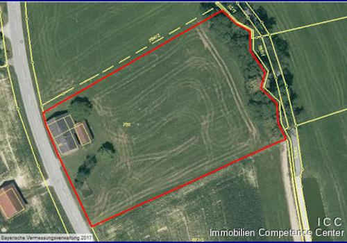 Das große Grundstück mit Haus