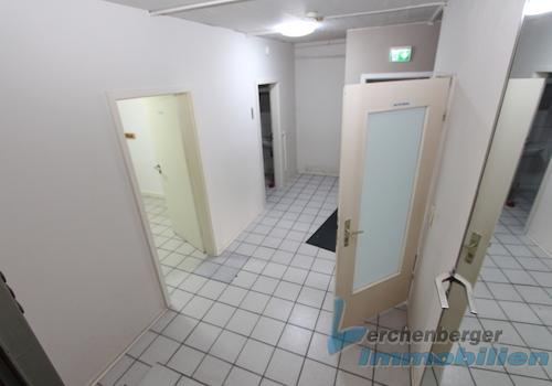 Lagerraum/WC Bereich