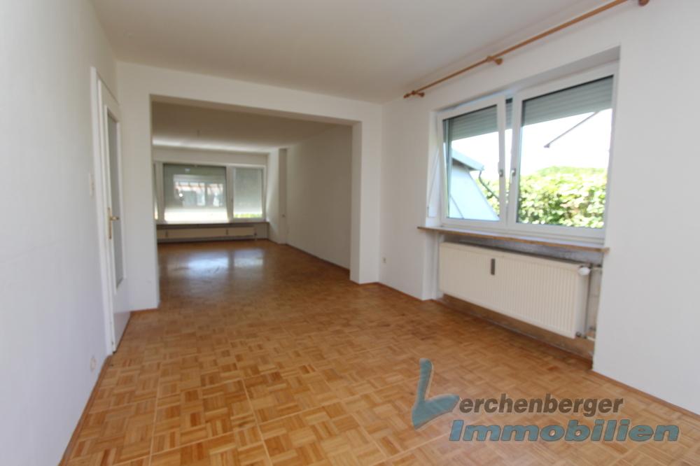 Wohnzimmer (Bild der EG-Wohnung)