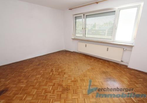 Schlafzimmer (Bild der EG-Wohnung)