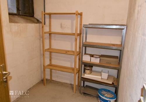 Eigener Keller, Licht, Strom