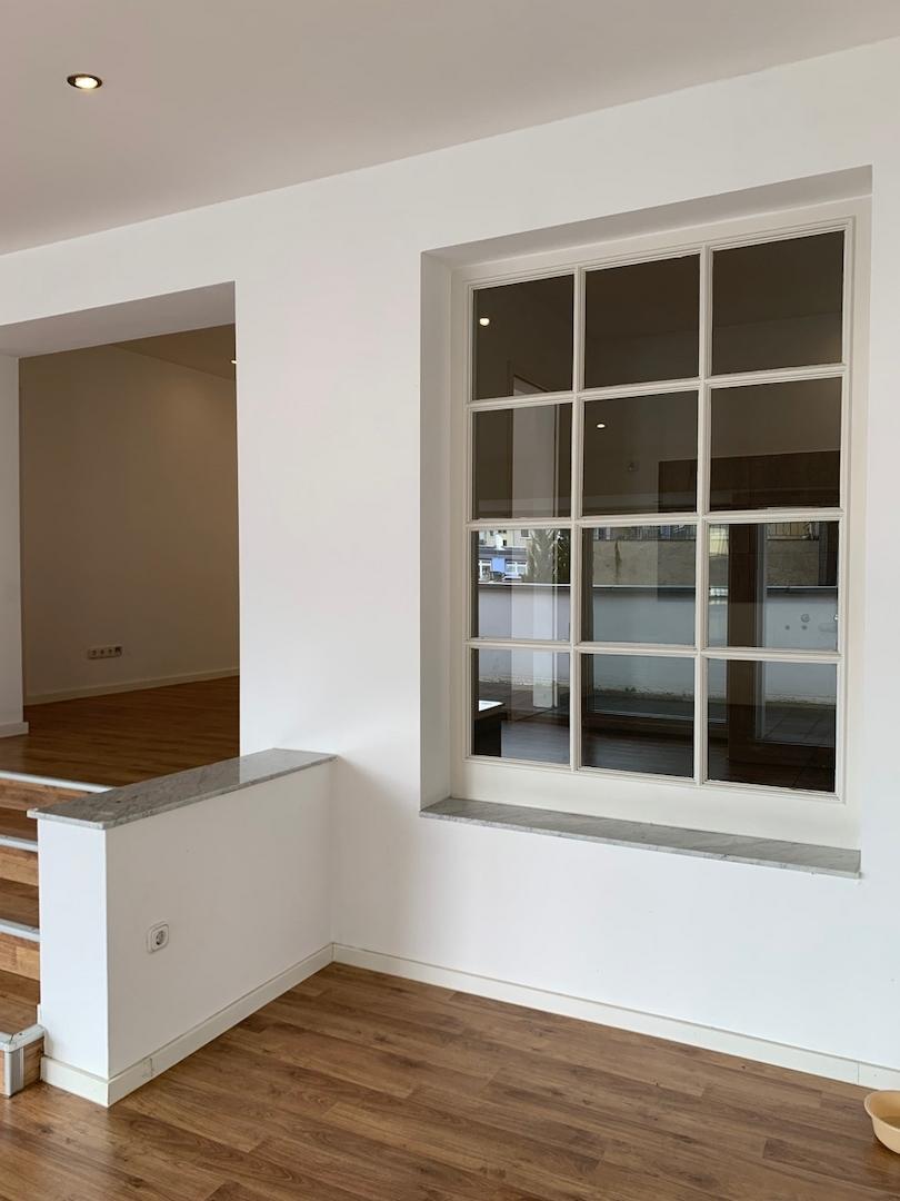 Ansicht Wohn,- Esszimmer mit Blick in die Küche