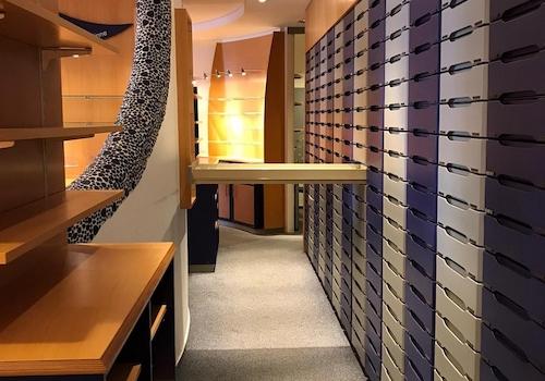 Verkaufsraum Schubladen