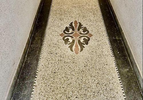 Hauseingang mit Terrazzo Boden