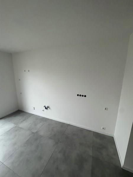 28 Impressionen aus den Wohnungen Bädern Balkonen