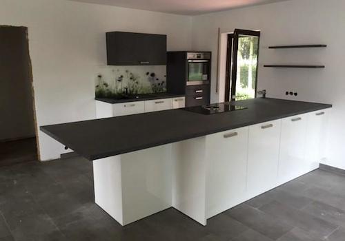 30 EBK im EG mit Terrassenzugang