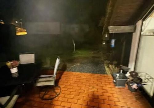 32b Terrasse an Küche