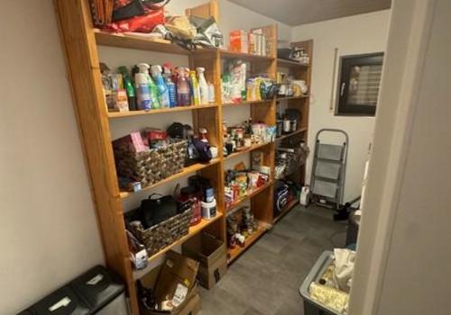 33 Pantry zur Küche