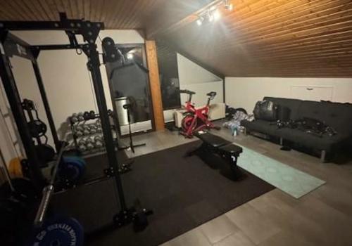 74 Fitneßraum im OG