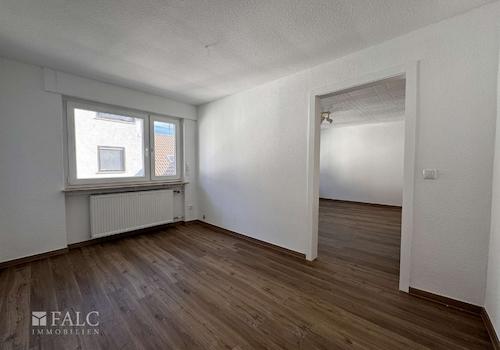 Schlafzimmer Straßenseite im Obergeschoss